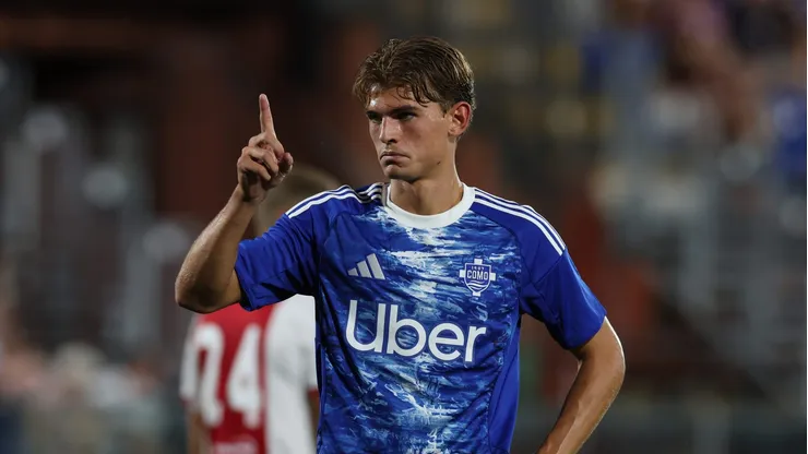 Nico Paz, ex- Real Madrid, está na mira do Atlético de Madrid. Foto: Claudio Villa/Getty Images