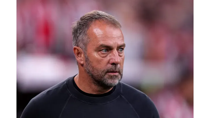 Hansi Flick, técnico do Barcelona. (Photo by Juan Manuel Serrano Arce/Getty Images)