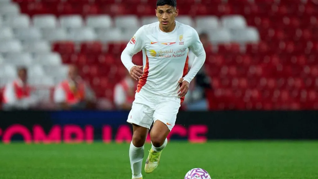 Ezequiel Fernandez em ação durante o amistoso de pré-temporada. Foto: Angel Martinez/Getty Images