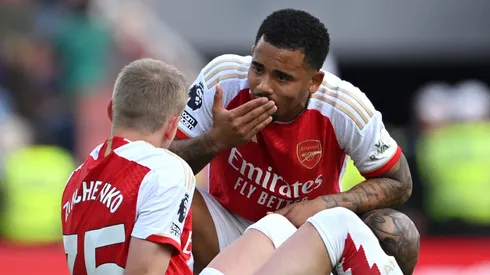 Arsenal recebe proposta do Fenerbahçe para negociar Zinchenko. Foto: Shaun Botterill/Getty Images