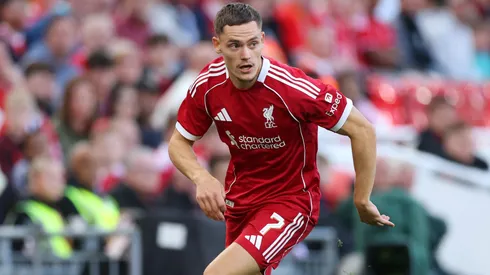 Quanto a Premier League movimentou em negociações até agora na janela de transferências (Photo by Carl Recine/Getty Images)