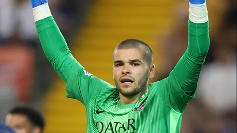 PSG X Tottenham: Lucas Chevalier comete falha bizarra em sua estreia após barrar Donnarumma; Veja o vídeo. (Photo by Claudio Villa/Getty Images)