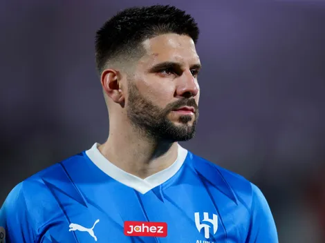 Al-Hilal paga R$ 157 milhões e libera Mitrović após chegada de Núñez