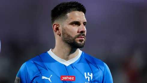 Após ser preterido por Darwin Núñez, Mitrović está prestes a ser liberado do Al-Hilal. Foto: Yasser Bakhsh/Getty Images