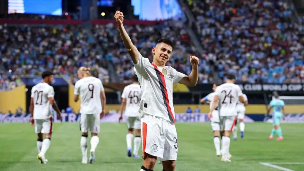Claudio Echeverri comemora gol. Foto: Alex Grimm/Getty Images