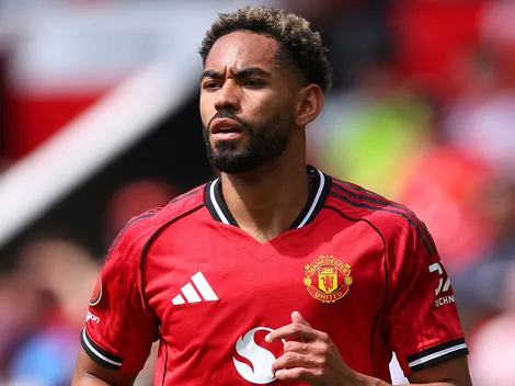 Manchester United x Arsenal terá arbitragem de Simon Hooper