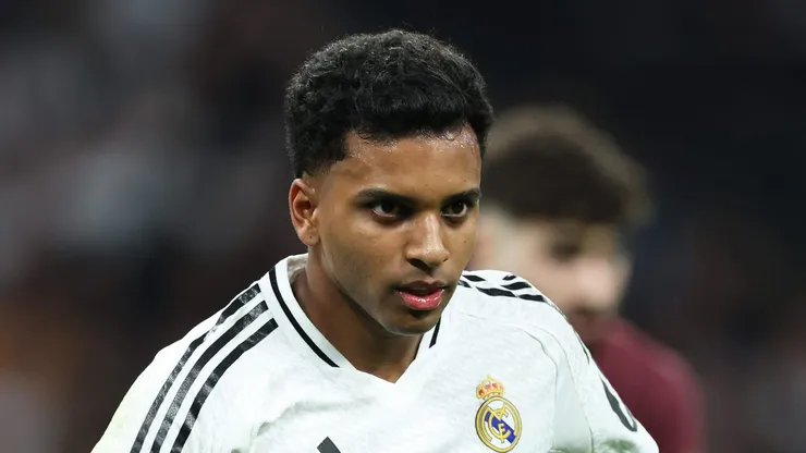 Rodrygo, do Real Madrid, foi alvo do Manchester City, Liverpool e Tottenham. Clube só avançaria pelo jogador brasileiro se vendesse Savinho, mas ele vai ficar. Foto: Clive Brunskill/Getty Images