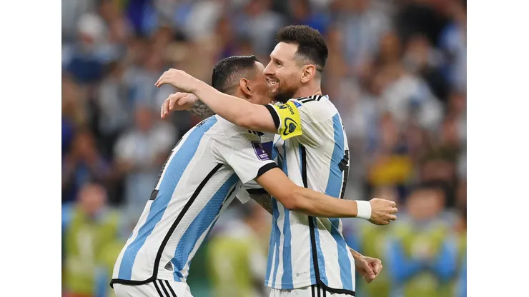 Di María e Messi juntos na Seleção (Photo by Dan Mullan/Getty Images)