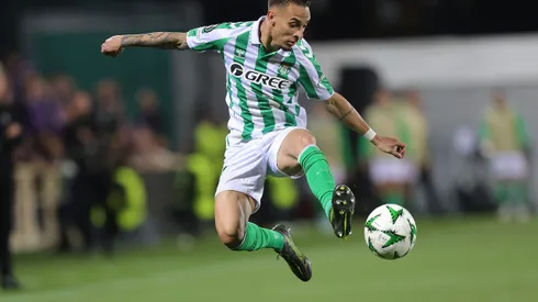 Antony com a camisa do Real Betis. Foto: Gabriele Maltinti/Getty Images
