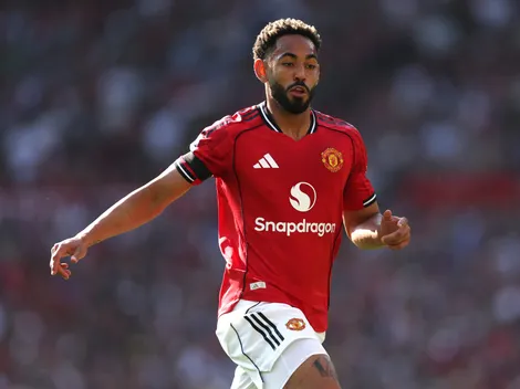 Matheus Cunha impressiona em 1º jogo oficial e recebe elogios do goleiro do Arsenal