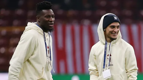 André Onana e Antony pelo Manchester United (Foto; Ahmad Mora/Getty Images)