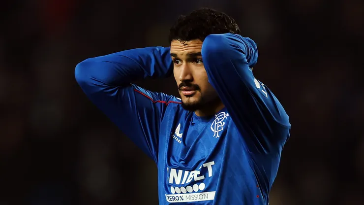Jefté, que irá reforçar o Palmeiras, durante partida do Rangers (Foto: Ian MacNicol/Getty Images)