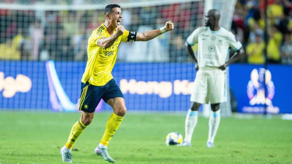 CR7 comemora gol pelo Al-Nassr. Foto: Yu Chun Christopher Wong/Eurasia Sport Images/Getty Images