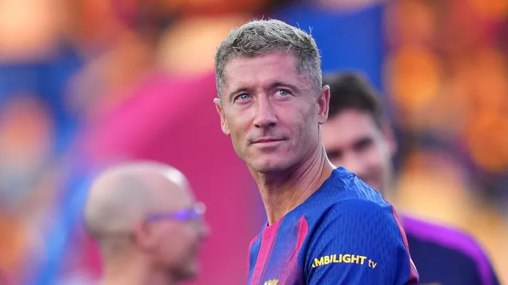 Lewandowski foi desfalque em confrontos amistosos do Barcelona (Foto: Alex Caparros/Getty Images)