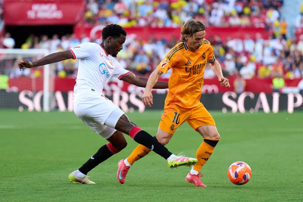 Agoumé em ação pelo Sevilla – Photo by Angel Martinez/Getty Images