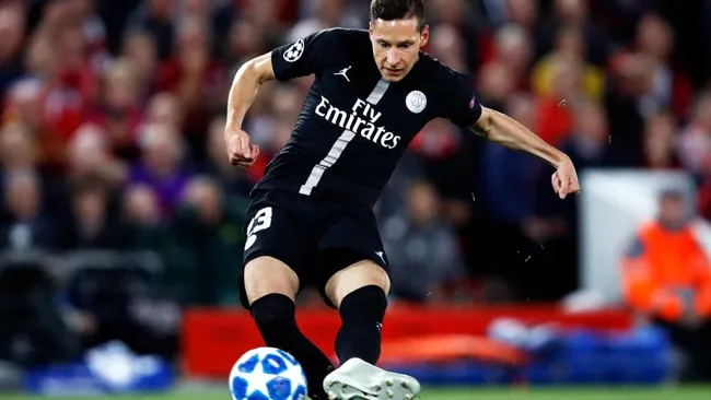 Julian Draxler em partida pelo PSG. Foto: Julian Finney/Getty Images