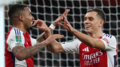 Arsenal frustra Aston Villa e Galatasaray após aumentar salário de Trossard. Foto: Alex Pantling/Getty Images