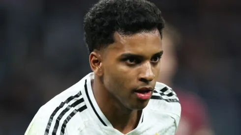 Jogador perdeu espaço e pode deixar o time em 2025.