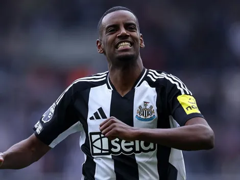 Newcastle descarta saída de Alexander Isak e responde acusações