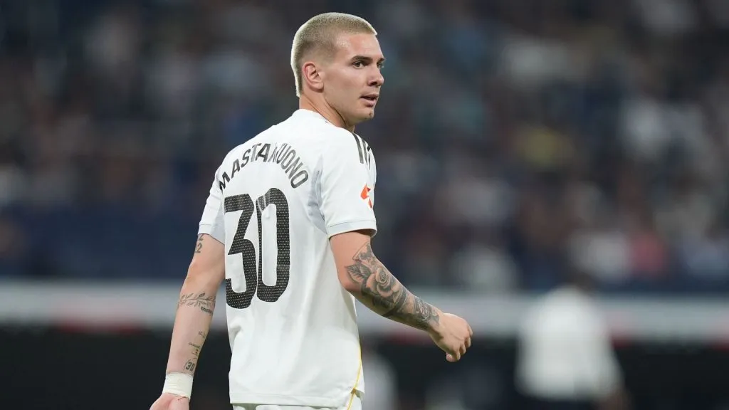 Mastantuono teve movimentação ativa em estreia pelo Real Madrid (Foto: Angel Martinez/Getty Images)