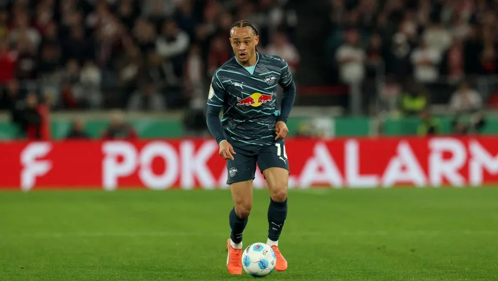 Xavi Simons em campo pelo RB Leipzig. Foto: &nbsp;Alexander Hassenstein/Getty Images