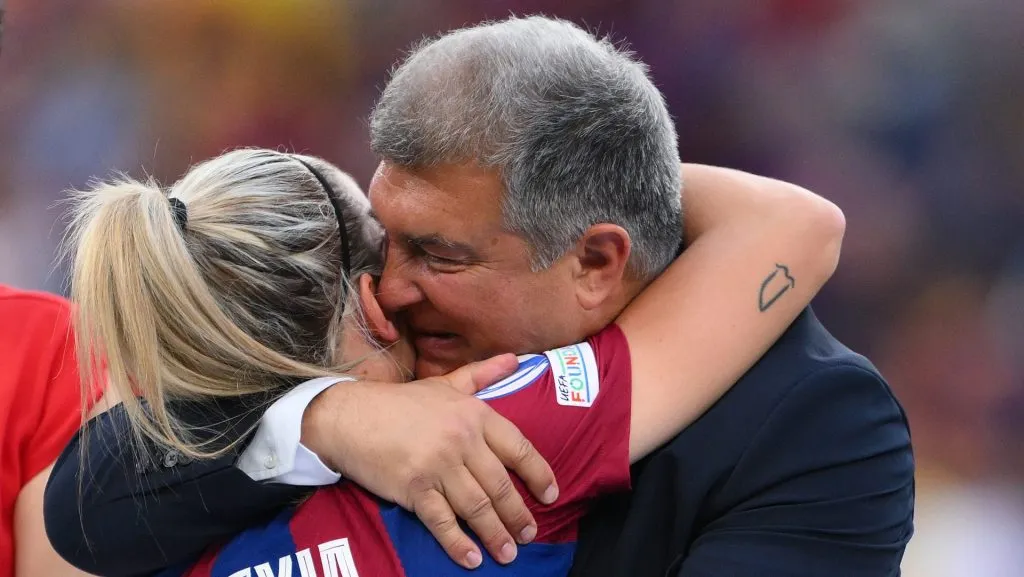 Joan Laporta e Alexia Putellas (