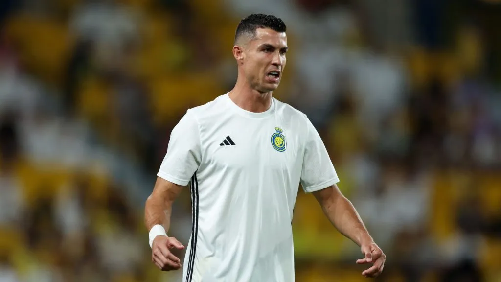 Cristiano Ronaldo pode abrir temporada com mais um título na carreira (Foto: Yasser Bakhsh/Getty Images)