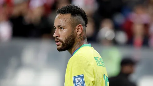 Neymar à serviço da Seleção Brasileira nas Eliminatórias (Foto: Mariana Bazo/Getty Images)