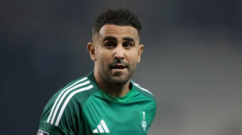 Al-Nassr e Al-Ahli chegam embalados por atuações marcantes nas semifinais, trazendo craques como Cristiano Ronaldo, João Félix, Riyad Mahrez e Ivan Toney para uma disputa que reúne talento, rivalidade e expectativas elevadas. (Photo by Mohamed Farag/Getty Images)