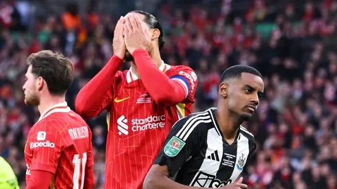 Isak comemorando um gol contra o Liverpool. Foto: Stu Forster/Getty Images)