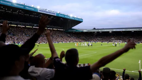 Torcedores do Leeds, no Elland Road. Pela pesquisa, o estádio ficou no top 5. (Foto: George Wood/Getty Images)