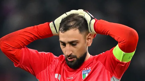 Donnarumma fica em segundo plano para o Manchester United. Foto: Stuart Franklin/Getty Images