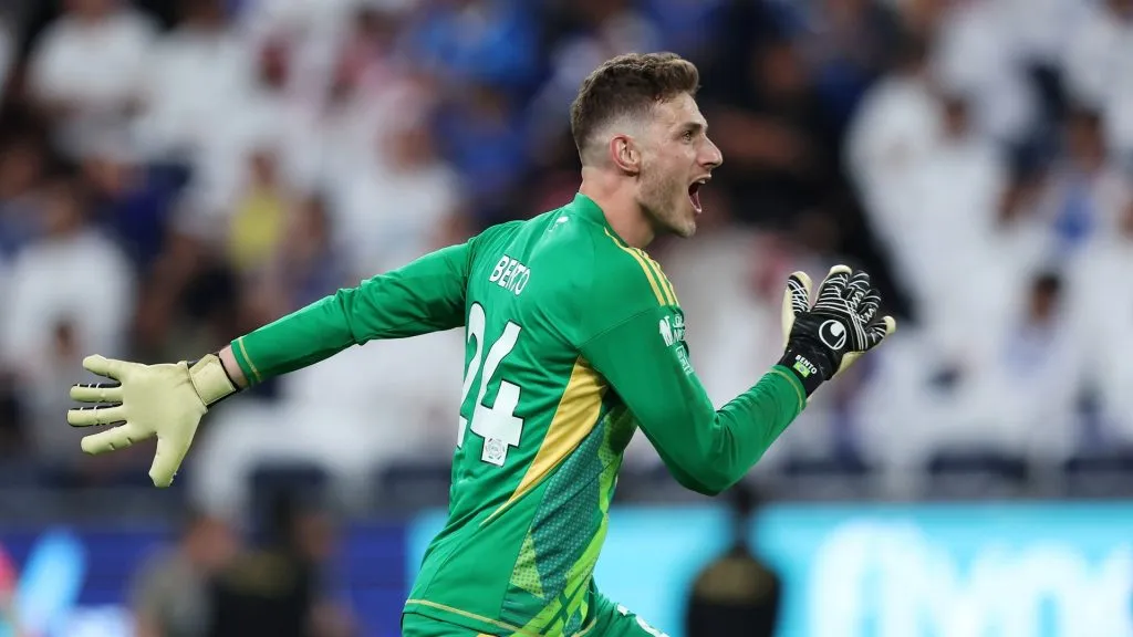 Bento vem tendo boas atuações pelo Al-Nassr. Foto: Yasser Bakhsh/Getty Images