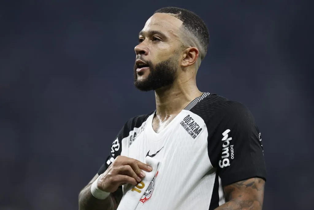 Memphis Depay, atacante do Corinthians