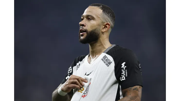 Depay pode deixar o Corinthians. Foto: Miguel Schincariol/Getty Images