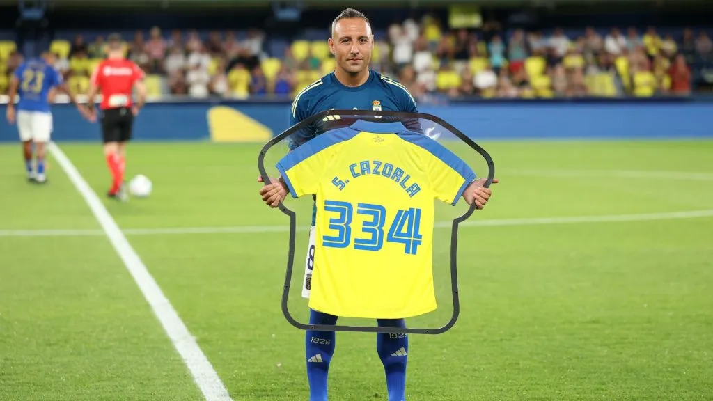Hoje no Oviedo, o meio-campista Santi Cazorla é uma lenda no Villarreal (foto: Clive Brunskill/Getty Imagens