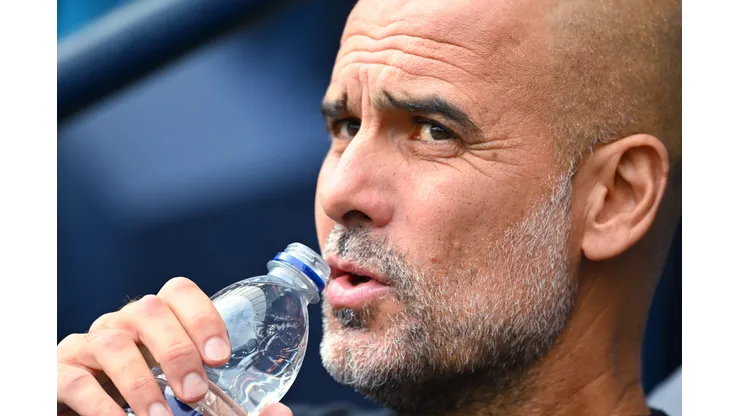 Guardiola é o técnico do Manchester City. (Photo by Clive Mason/Getty Images)
