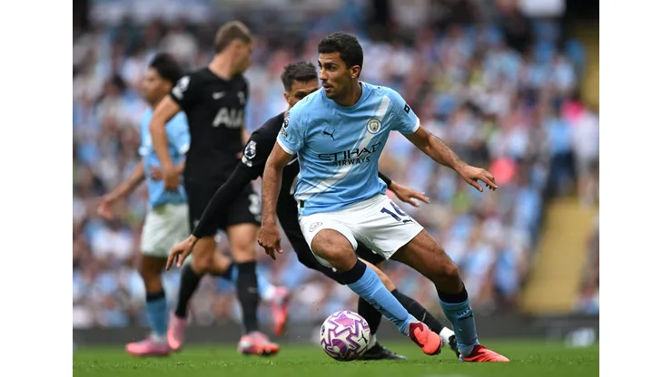 Rodri em ação pelo Manchester City. Foto: Shaun Botterill/Getty Images