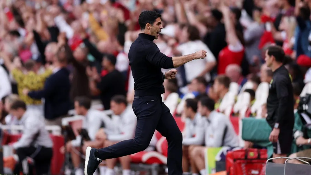 O técnico destacou a importância do atacante para a equipe, sua contribuição em campo e o papel essencial na competitividade interna do elenco. (Photo by Justin Setterfield/Getty Images)