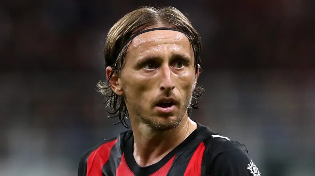 Modric estreia batendo recorde na Série A em Milan x Cremonese