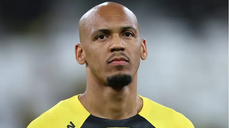 Botafogo tenta contratação de Fabinho, mas ex-volante do Liverpool descarta possibilidade (Photo by Yasser Bakhsh/Getty Images)