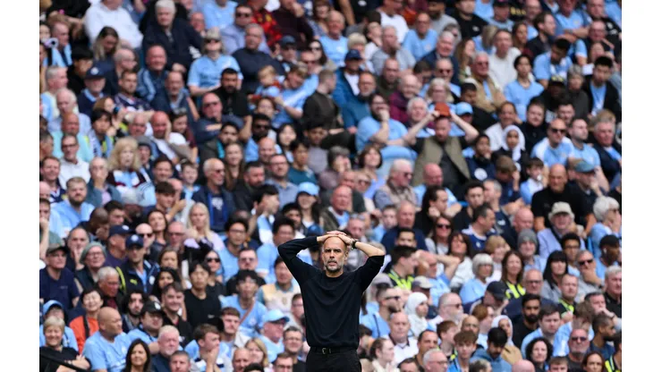 Pep Guardiola, técnico do Manchester City, reage durante a partida da Premier League entre Manchester City e Tottenham Hotspur no Etihad Stadium, em 23 de agosto de 2025, em Manchester, Inglaterra. Foto: Shaun Botterill/Getty Images