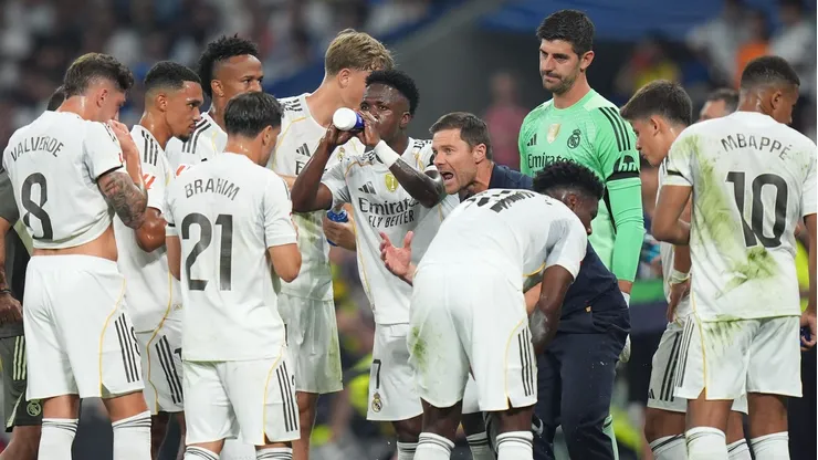 A equipe de Xabi Alonso busca quebrar o tabu e confirmar seu favoritismo. (Photo by Angel Martinez/Getty Images)