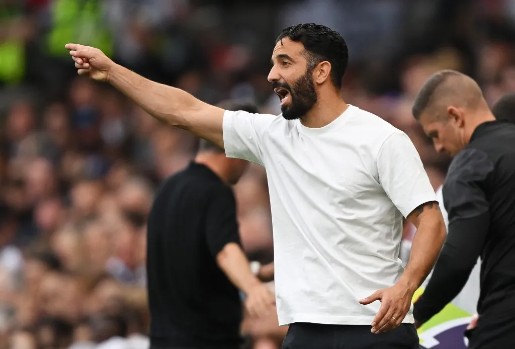 Ruben Amorim, técnico do Manchester United. (Photo by Mike Hewitt/Getty Images)