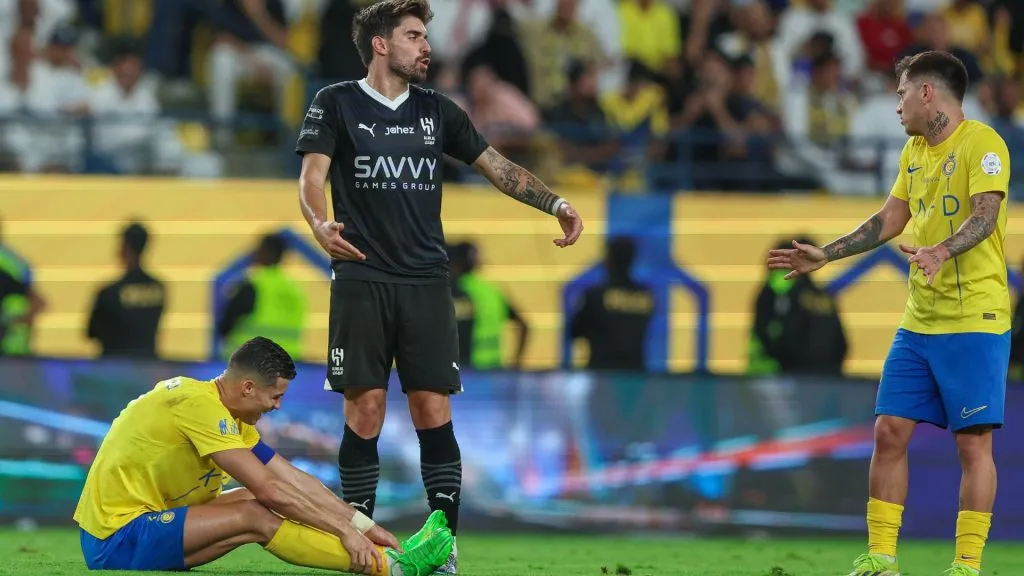 Otávio durante jogo do Al-Nassr (Foto: Yasser Bakhsh/Getty Images)
