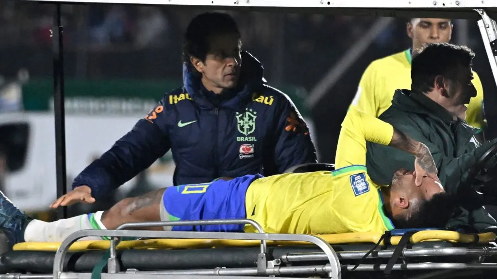 Neymar está há quase dois anos distante da Seleção Brasileira (Foto: Guillermo Legaria/Getty Images)