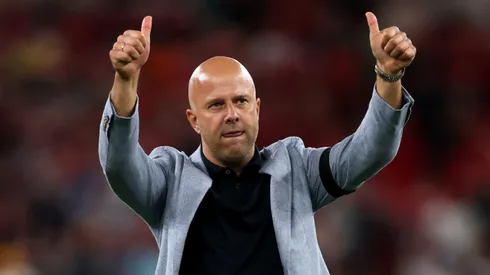 Arne Slot, técnico do Liverpool. (Photo by Michael Steele/Getty Images)