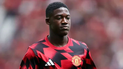 Mainoo em campo, pelo Manchester United. Foto: Matt McNulty