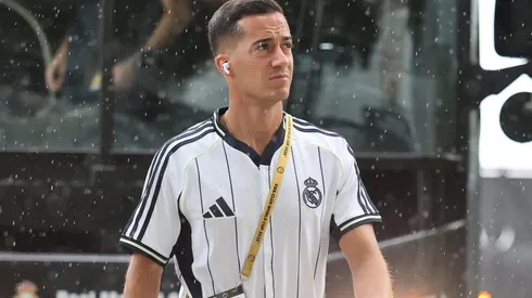MIAMI GARDENS, FLORIDA - JULY 01: Lucas Vazquez #17 of Real Madrid C. F. arrives prior to the FIFA Club World Cup 2025 round of 16 match between Real Madrid CF and Juventus FC at Hard Rock Stadium on July 01, 2025 in Miami Gardens, Florida. (Photo by Michael Reaves/Getty Images)