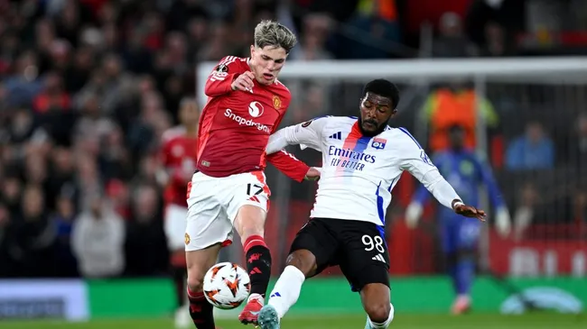 Alejandro Garnacho atuou a carreira toda no Manchester United. Foto: Shaun Botterill/Getty Images
